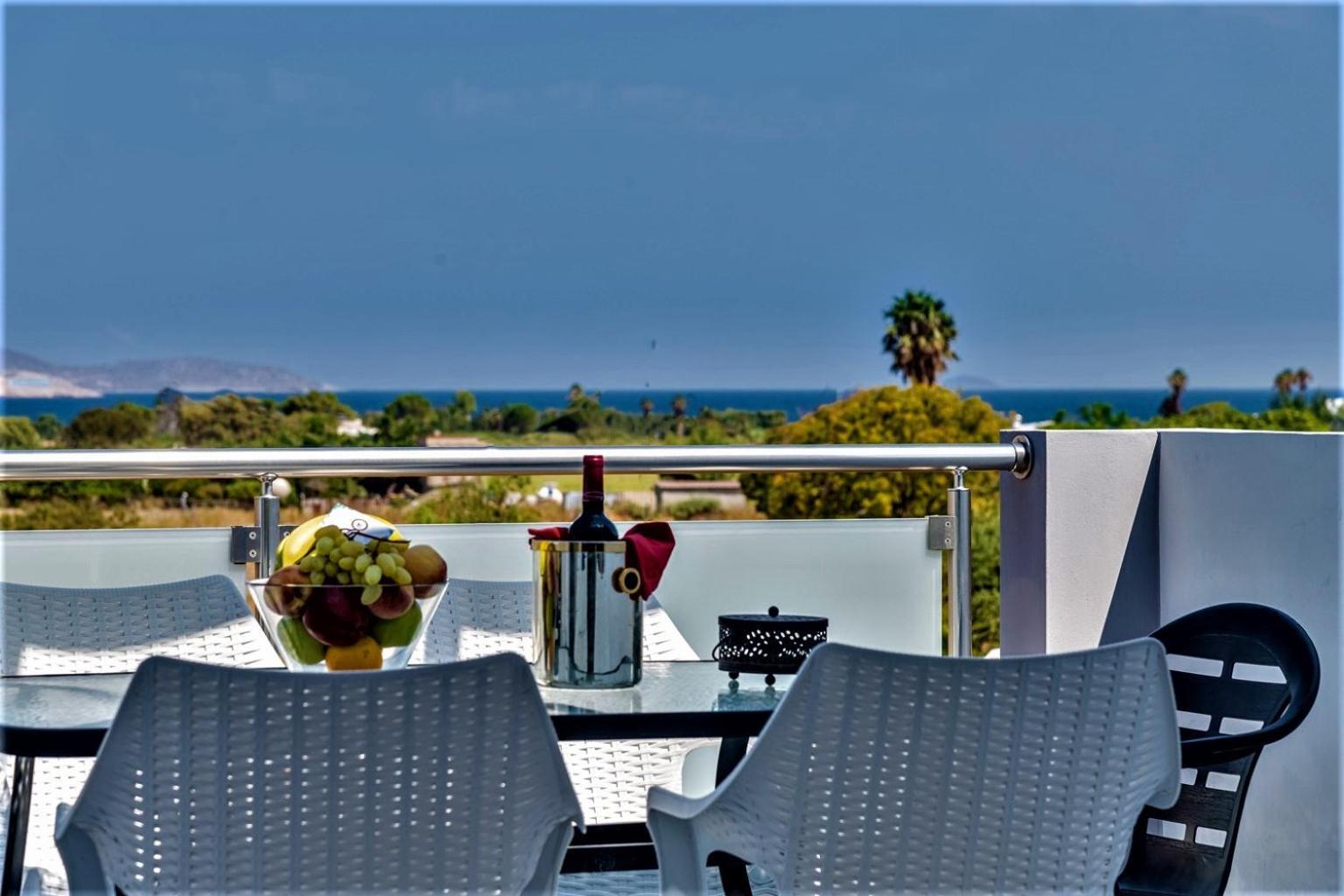 Xenos Villa 2 With A Private Pool,Near The Sea Tigaki Dış mekan fotoğraf